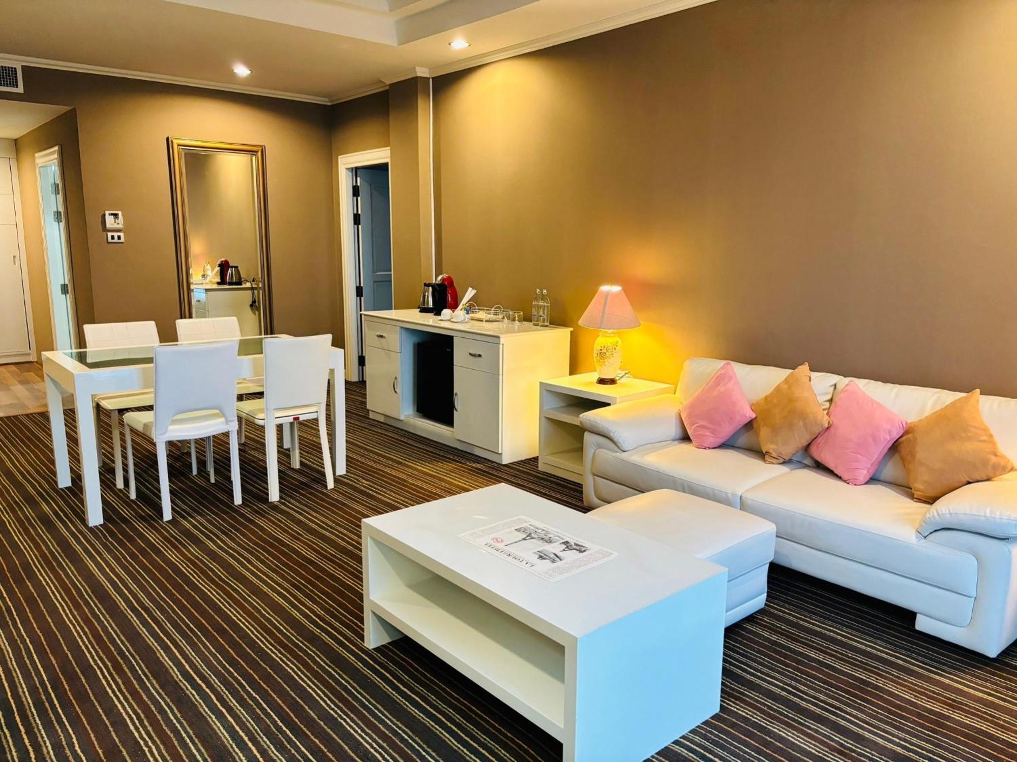 La Vie En Rose - Sha Plus Chiang Rai Exterior foto